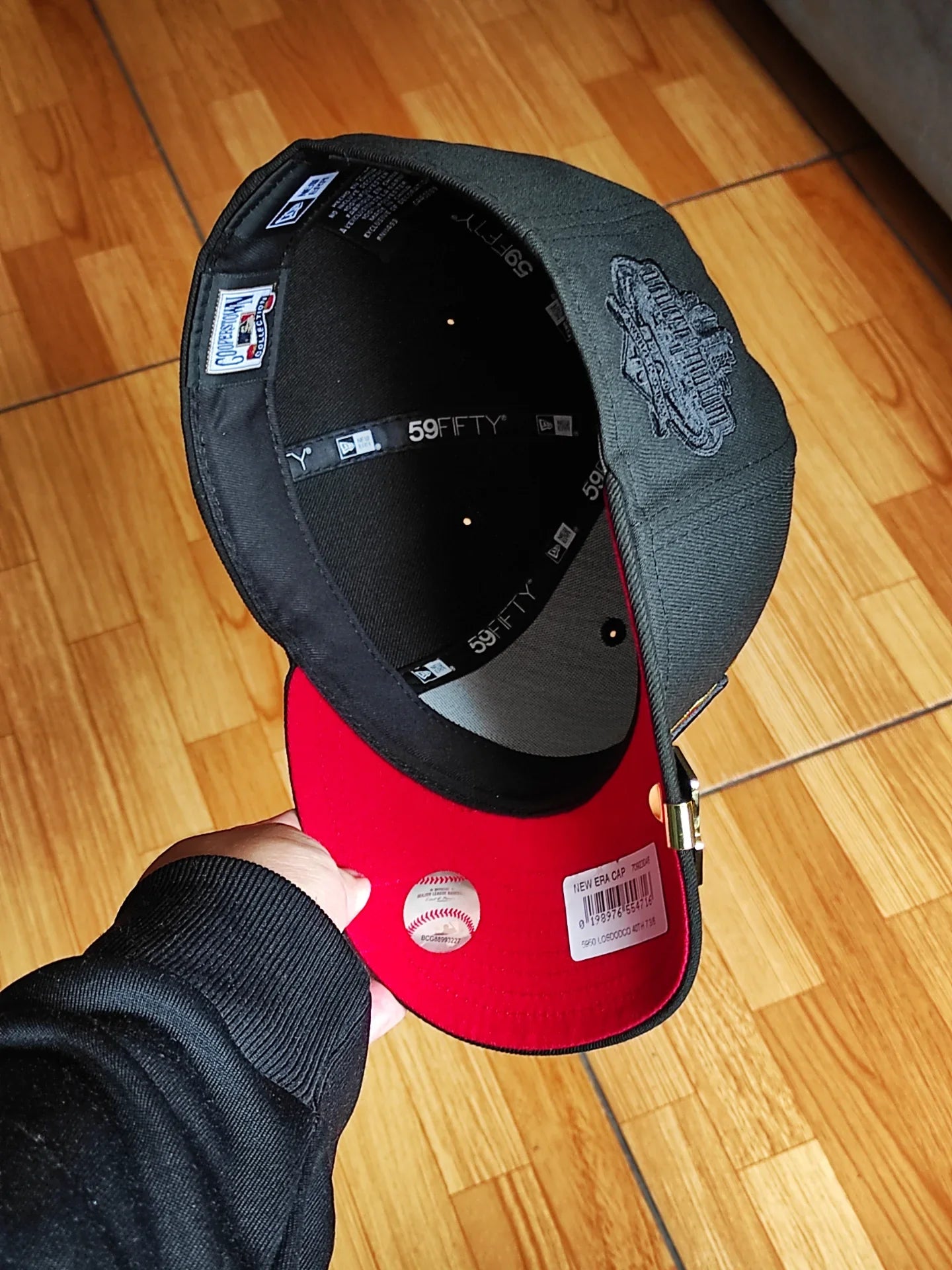 Gorra ajustada 59Fifty New Era Los Angeles Dodgers 40 Aniversario del Estadio Edición Blackout Fuego Rojo
