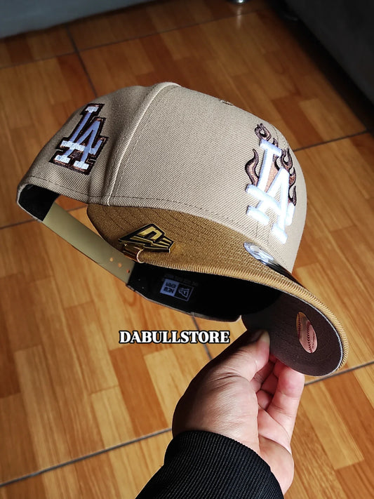 Gorra snapback 9FIFTY New Era Los Angeles Dodgers de dos tonos marrón claro con llama 🔥