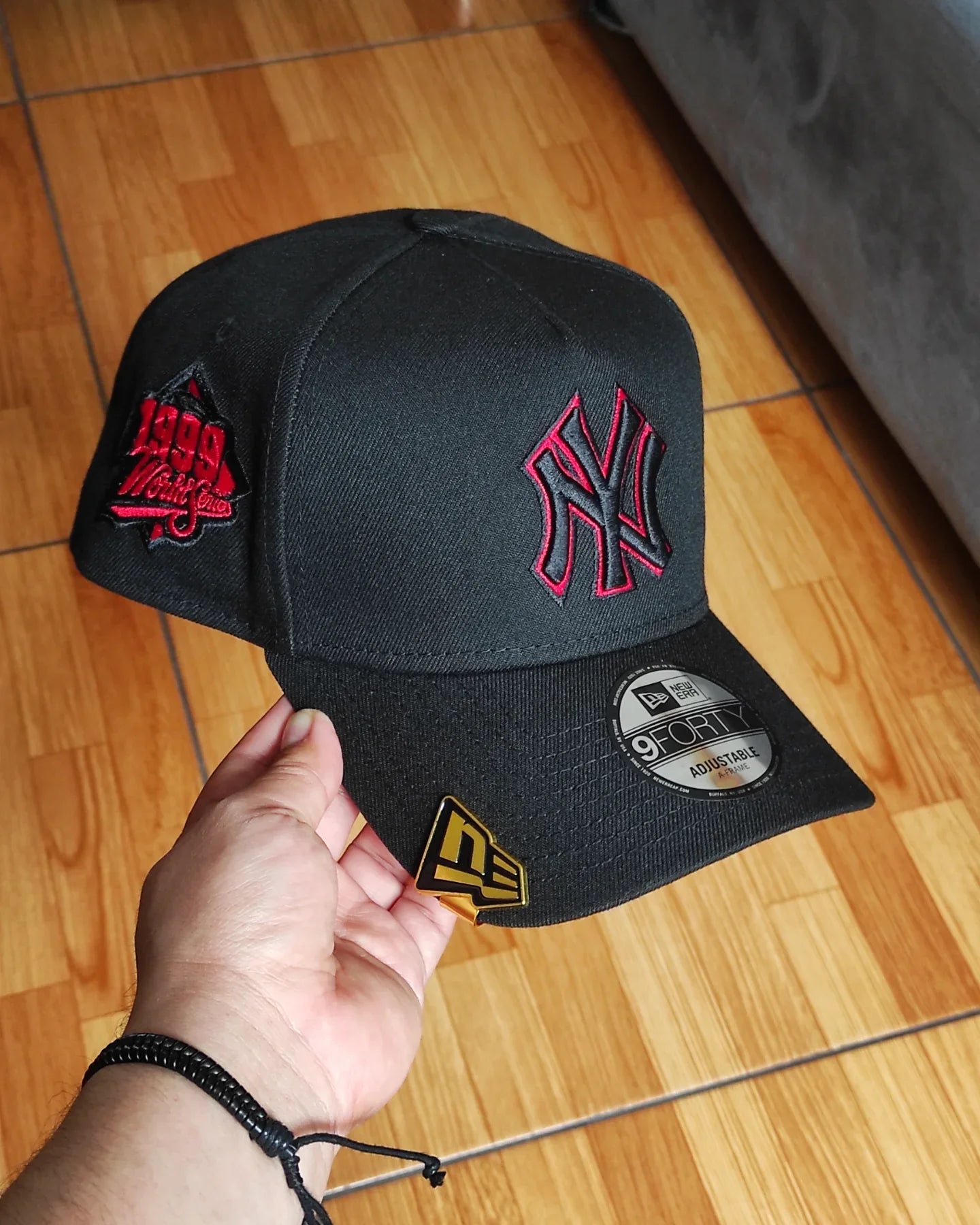 Gorra snapback A-Frame 9Forty negra y roja de los New York Yankees de la Serie Mundial de 1999 de New Era