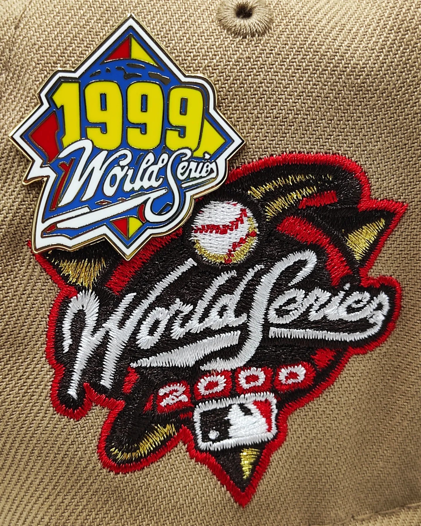 Pin metálico Serie Mundial 1999