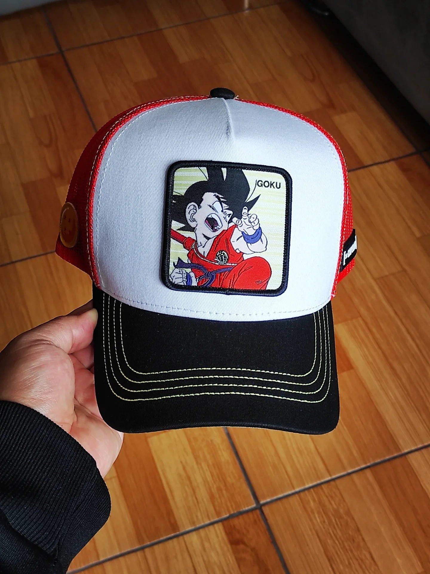 Gorra Trucker Snapback Goku Dragon Ball de Capslab