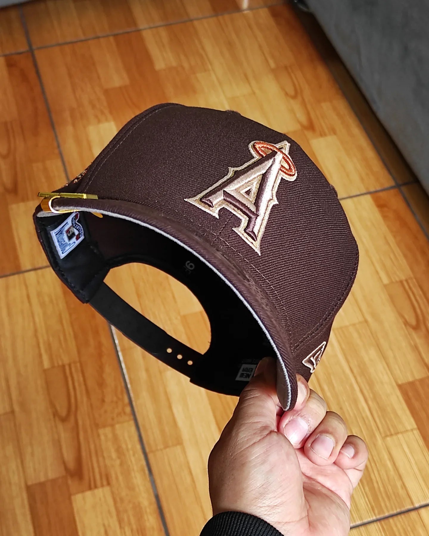 New Era Los Angeles Angels marrón oscuro  Bottom 50th Anniversary Side Patch 9Fifty New Era Snapback