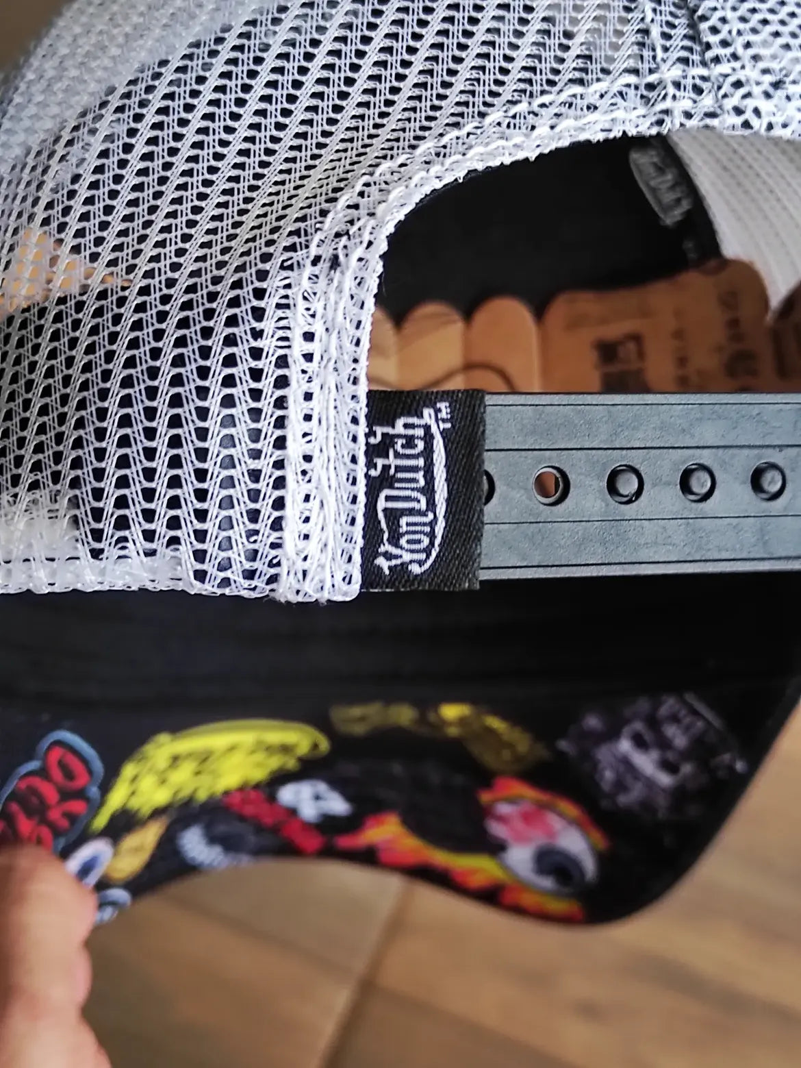 Von dutch trucker cap multilogo