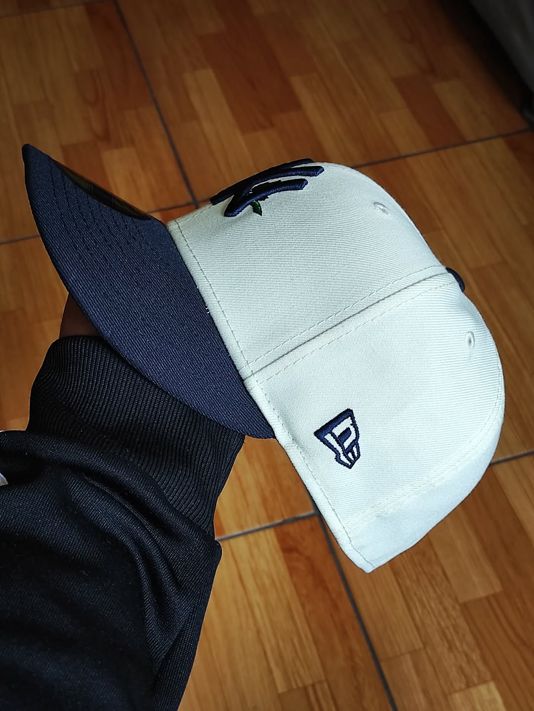 Gorra 59FIFTY de los New York Yankees de la Serie Mundial de la Nueva Era rosa🌹 cromada azul marino