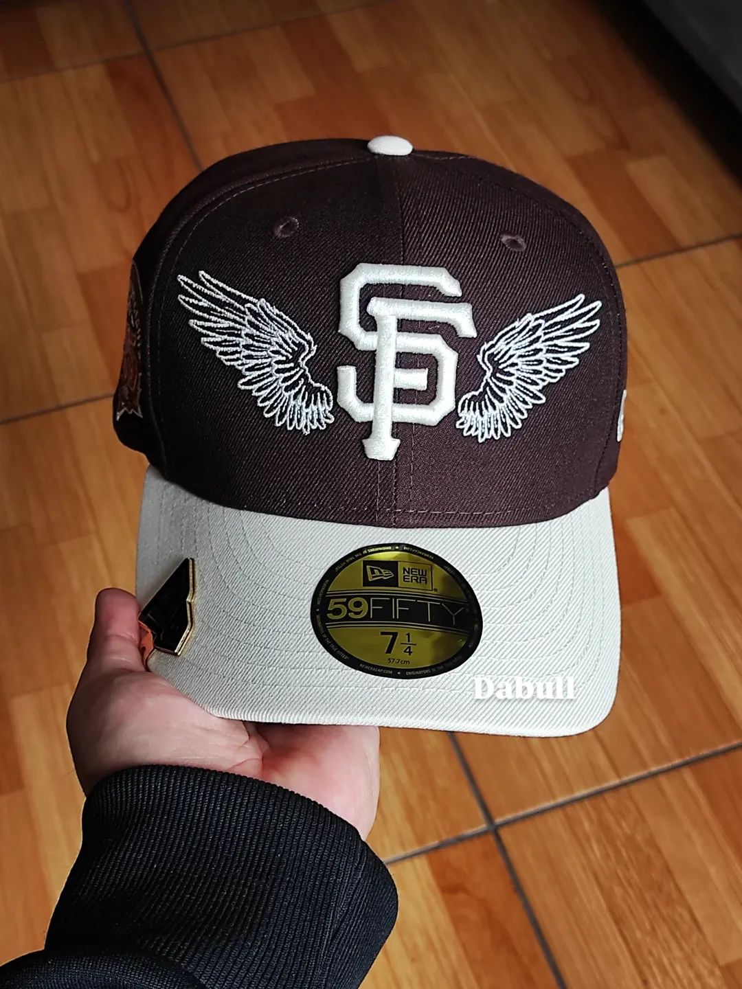Gorra San Francisco Giants MLB Team Wings 59FIFTY Ajustada Marrón Oscuro