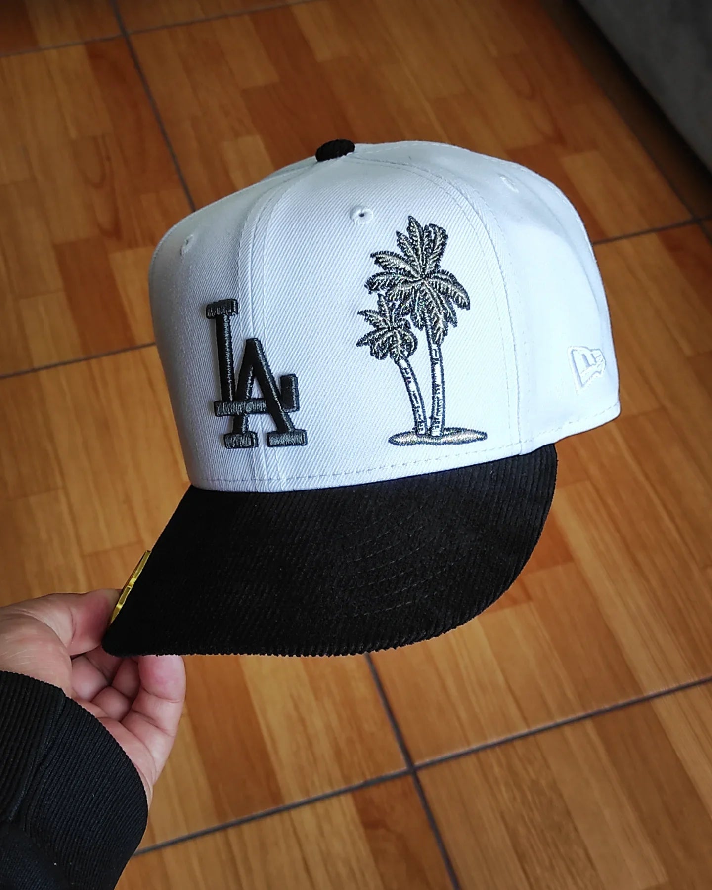 New Era Los Angeles Dodgers visera de pana 🌴 dos tonos blanco y negro 9 FIFTY Snapback