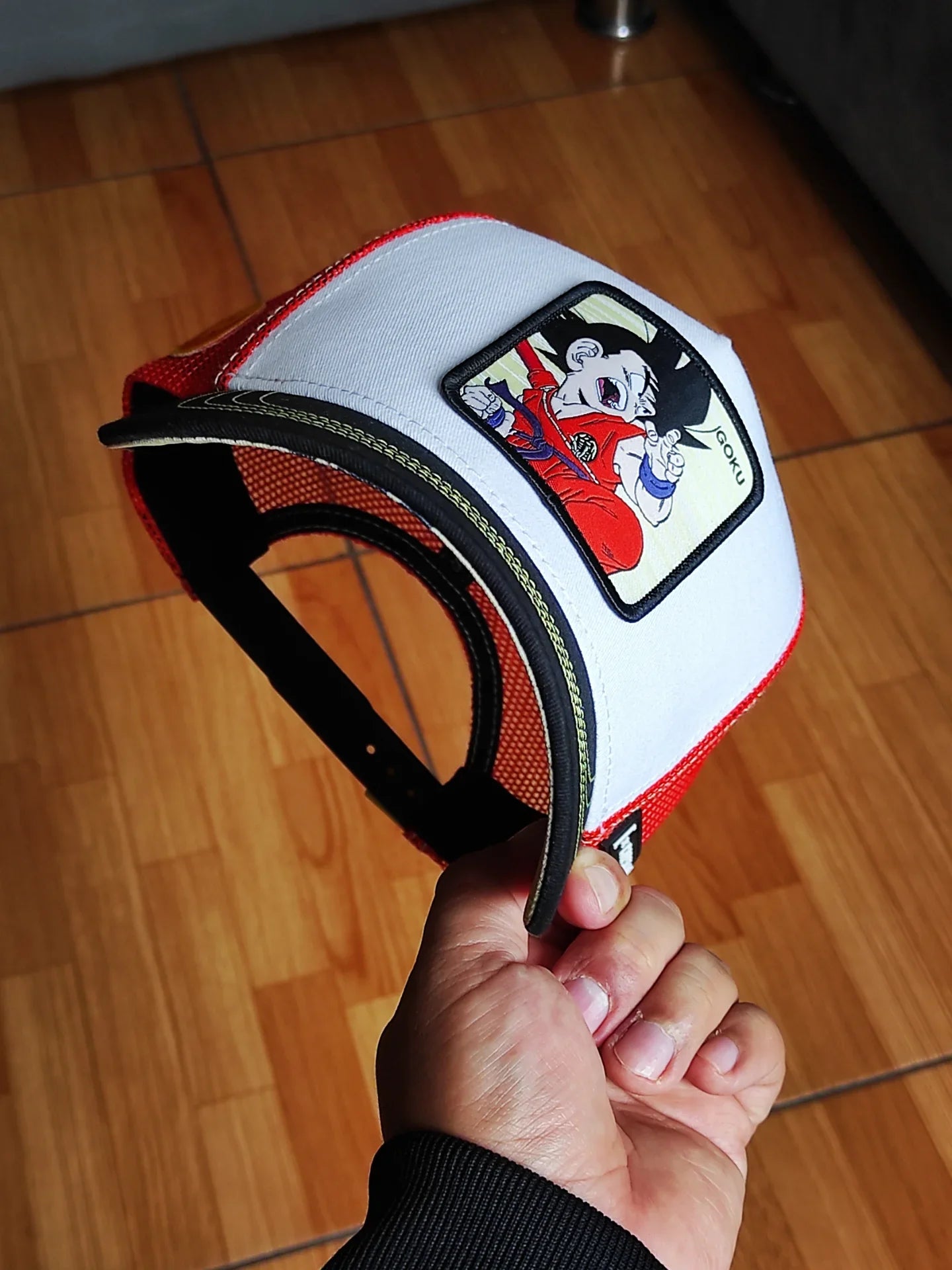 Gorra Trucker Snapback Goku Dragon Ball de Capslab