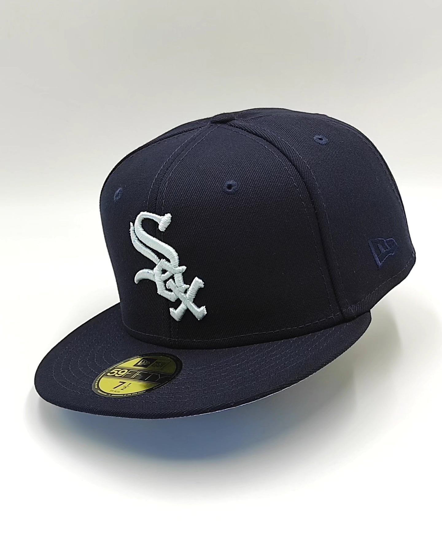 Gorra New Era 59fifty seda icys Medias Blancas de Chicago parche Serie Mundial 2005 - azul marino