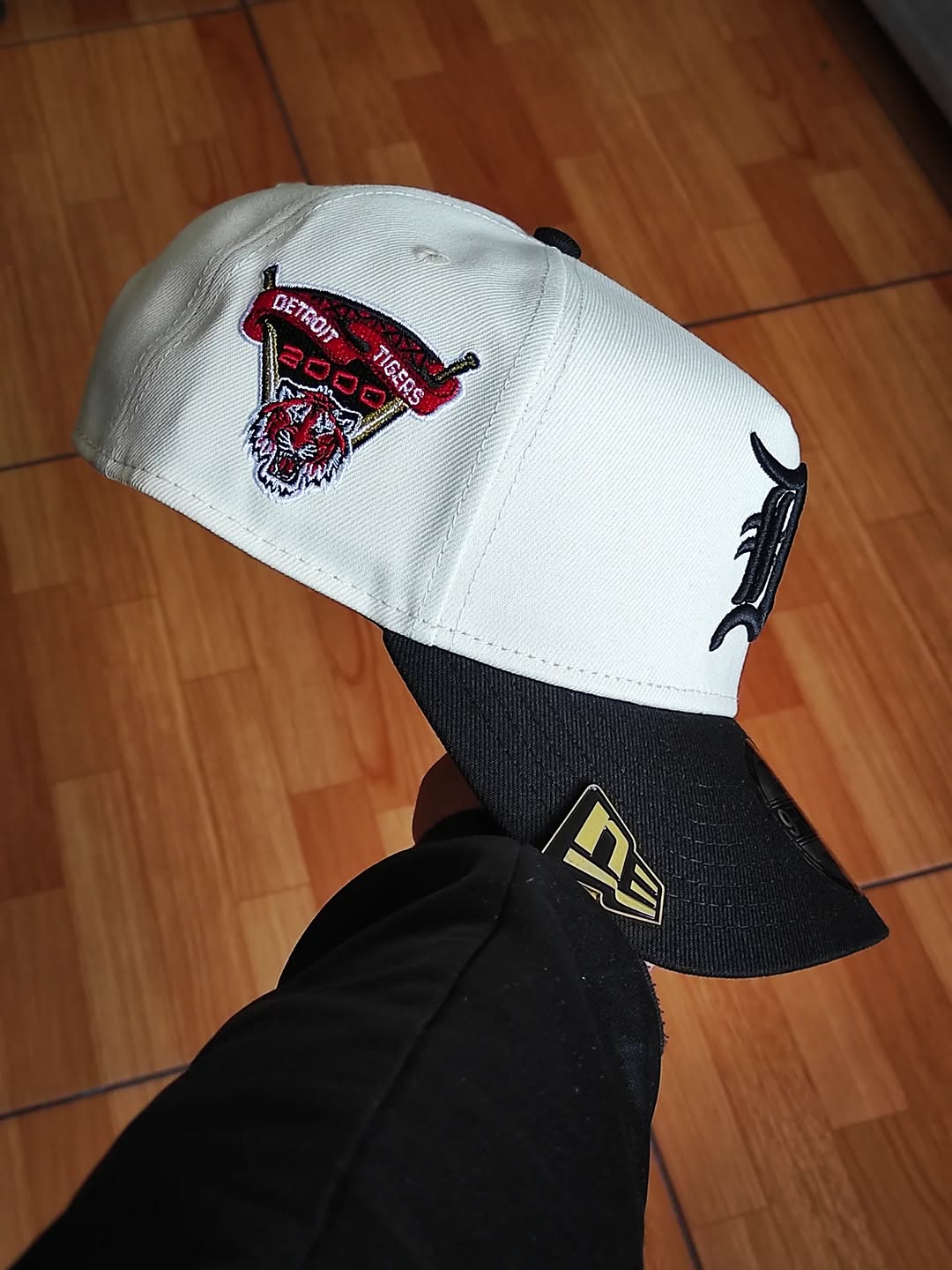 Gorra Detroit Tigers Chrome Black 2 Tone 2000 Stadium SP 9Forty A-Frame Snapback