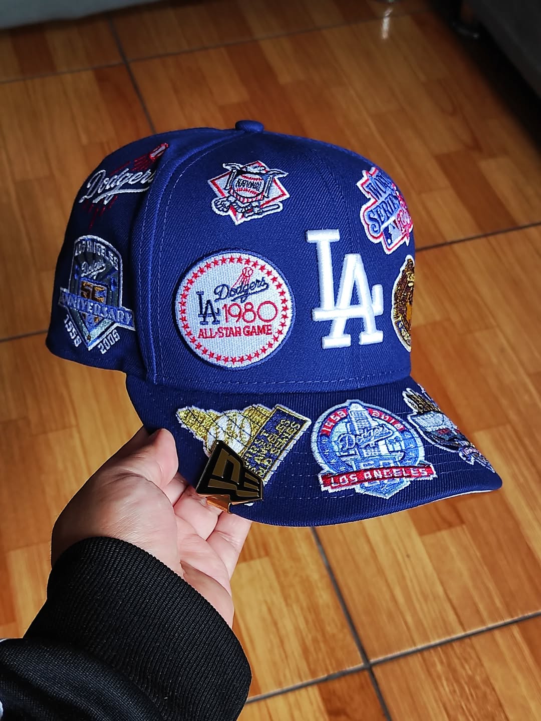 Gorra ajustada 59FIFTY de New Era de Los Angeles Dodgers con diseño estampado en toda la superficie