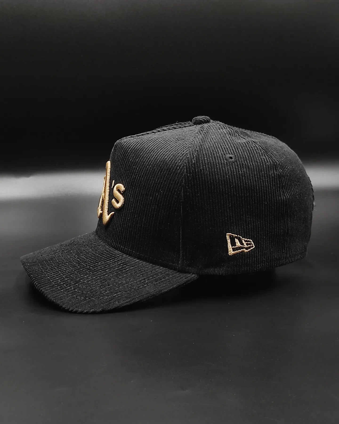 Gorra snapback New Era Okland Athletics "Corduroy Black" 9 Forty A-FRAME