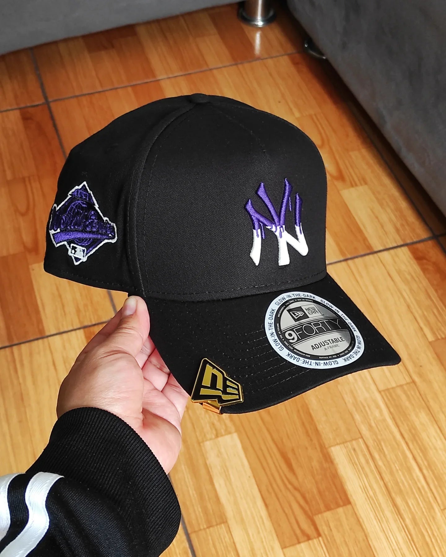 Gorra Snapback 9FORTY A-Frame 'Drip' Glow de los New York Yankees de New Era
