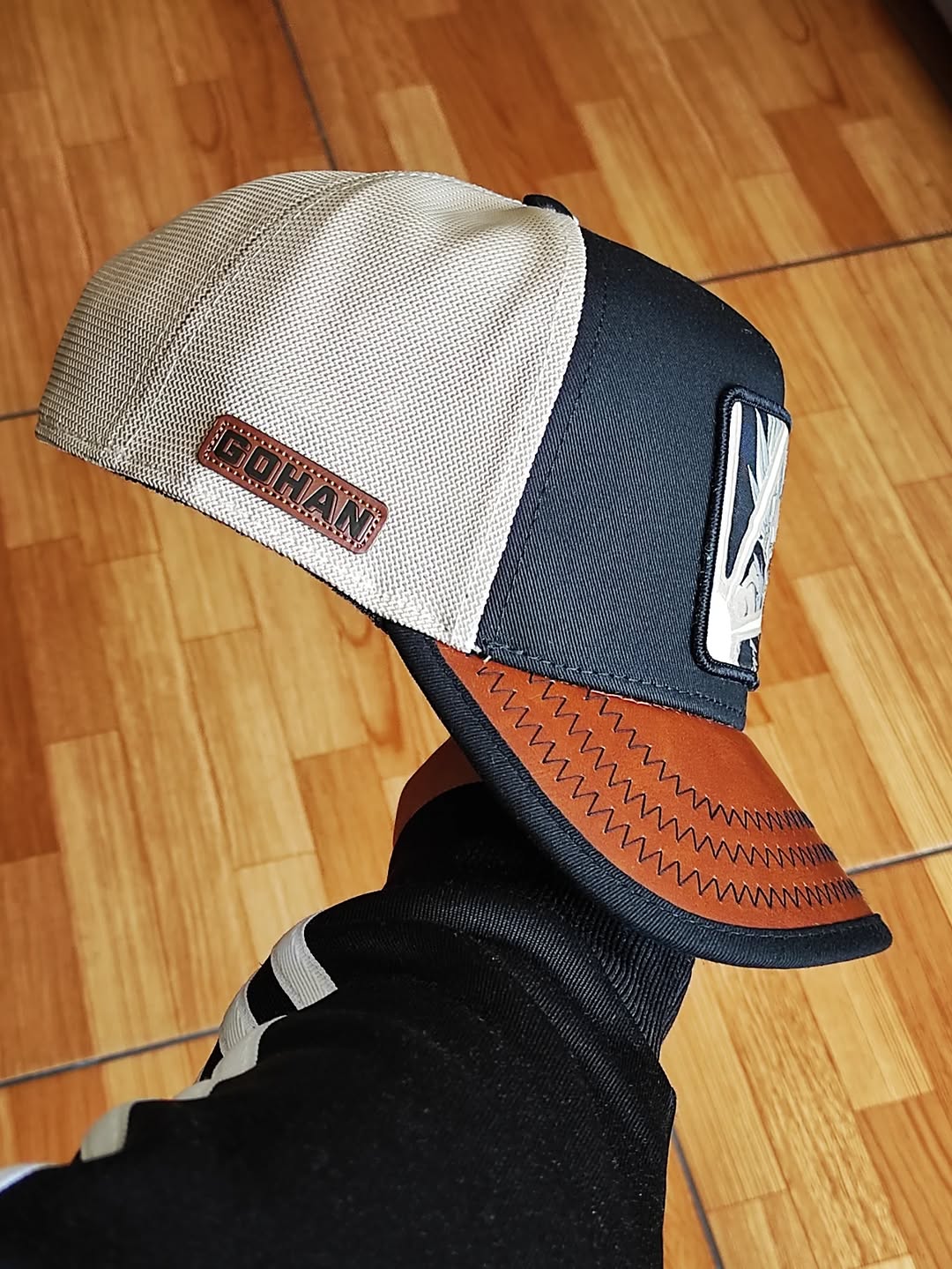 Gorra trucker Capslab Dragón Ball Gohan Super Saiyajin