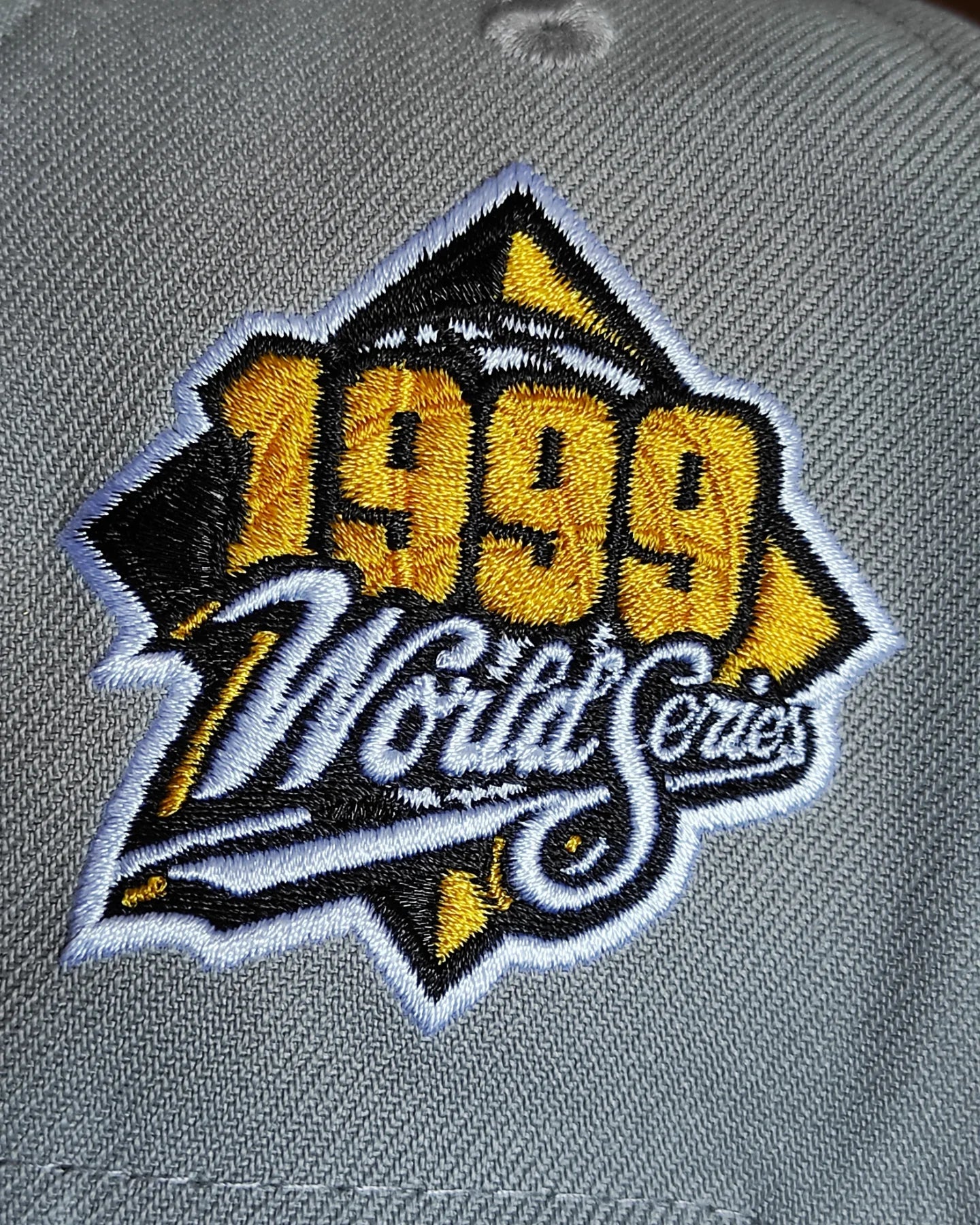 New Era New York Yankees Serie Mundial 1999 gris plomo negro - 9 Forty A-FRAME