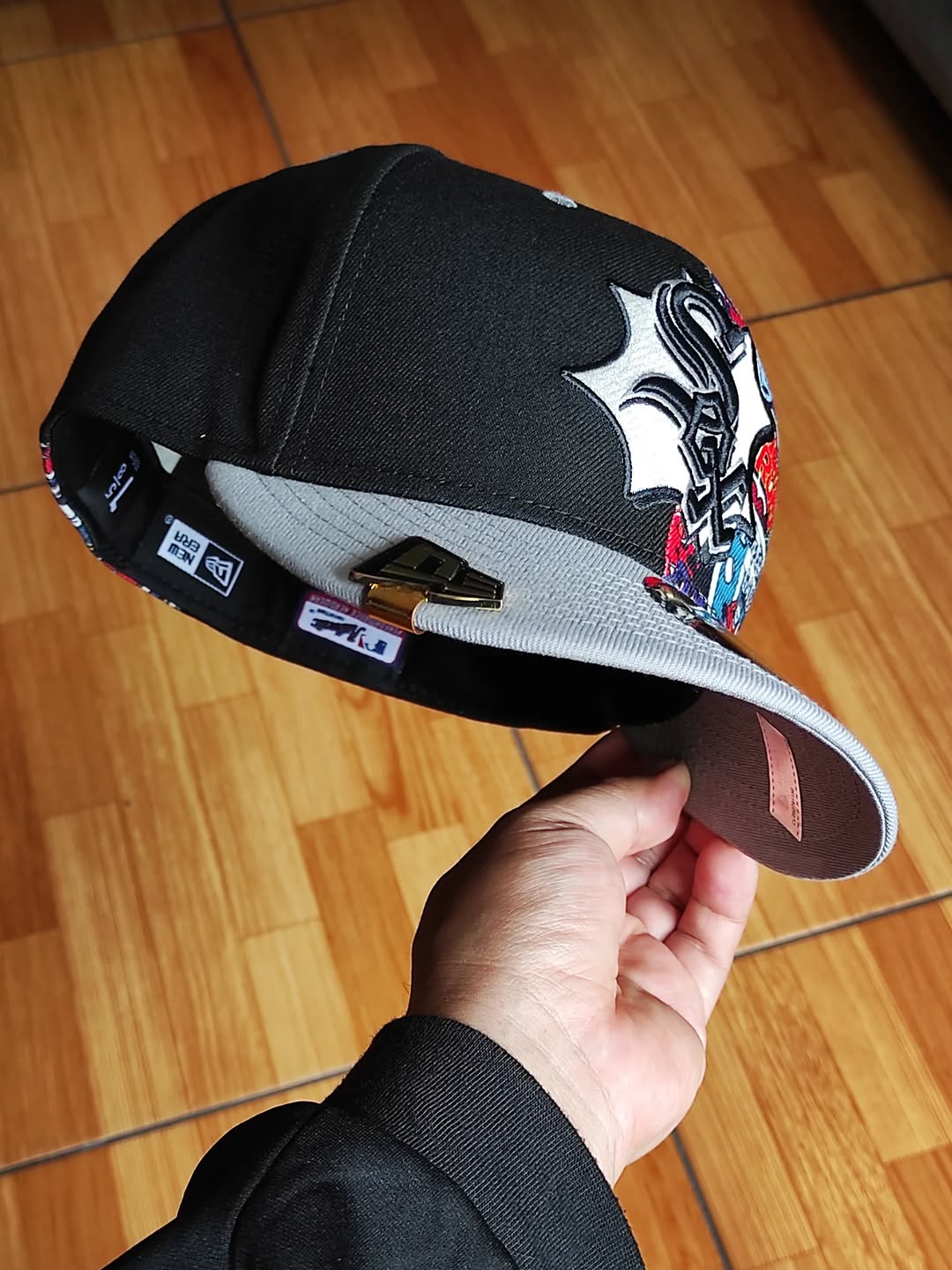 Gorra ajustada 59FIFTY Chicago White Sox New Era 2025 MLB Diamond Hero Edition - Negro/Gris