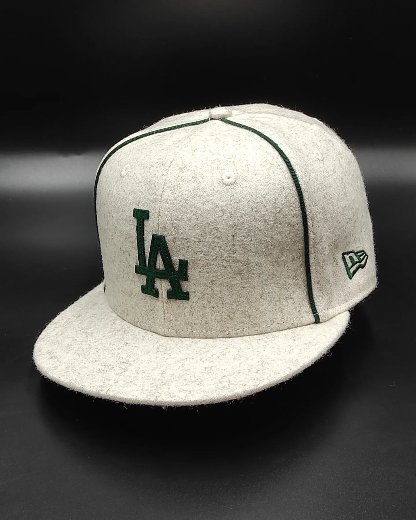 Gorra cerrada New Era Europa LA Dodgers Team Piping Wool 59FIFTY