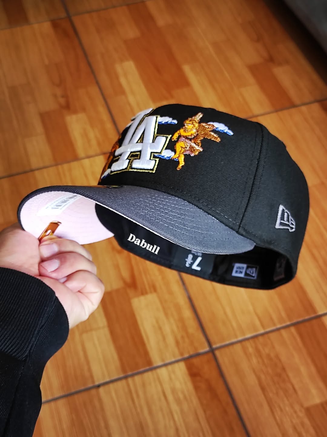 GORRA NEW ERA 59FIFTY LOS ANGELES DODGERS MLB NEGRA GRAFITO DOS TONOS UV ROSA