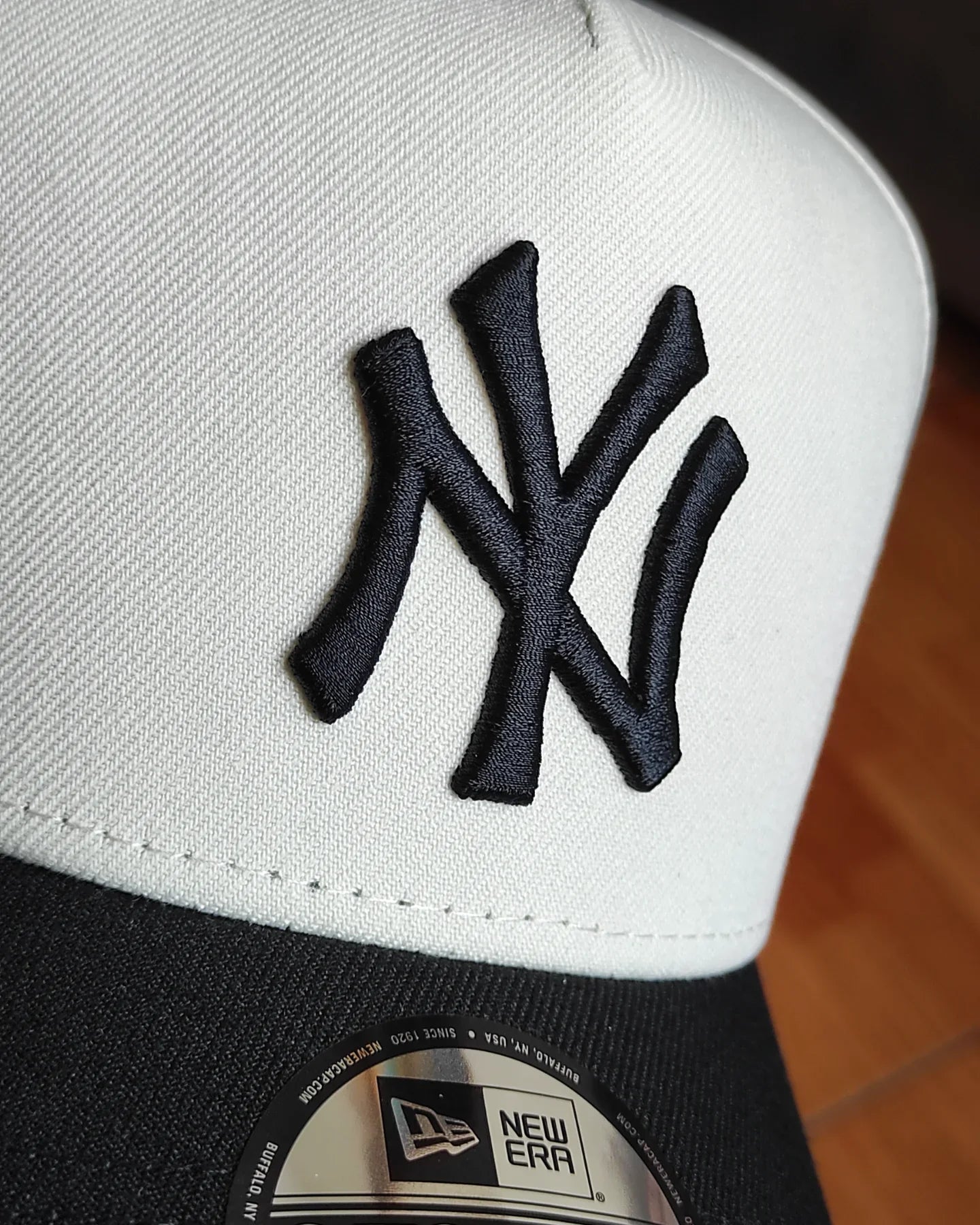 New Era New York Yankees Serie Mundial 1999 Chrome black 9 cuarenta A-FRAME