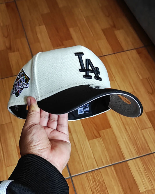 New Era Los Angeles Dodgers Chrome negro 9 FORTY A-FRAME