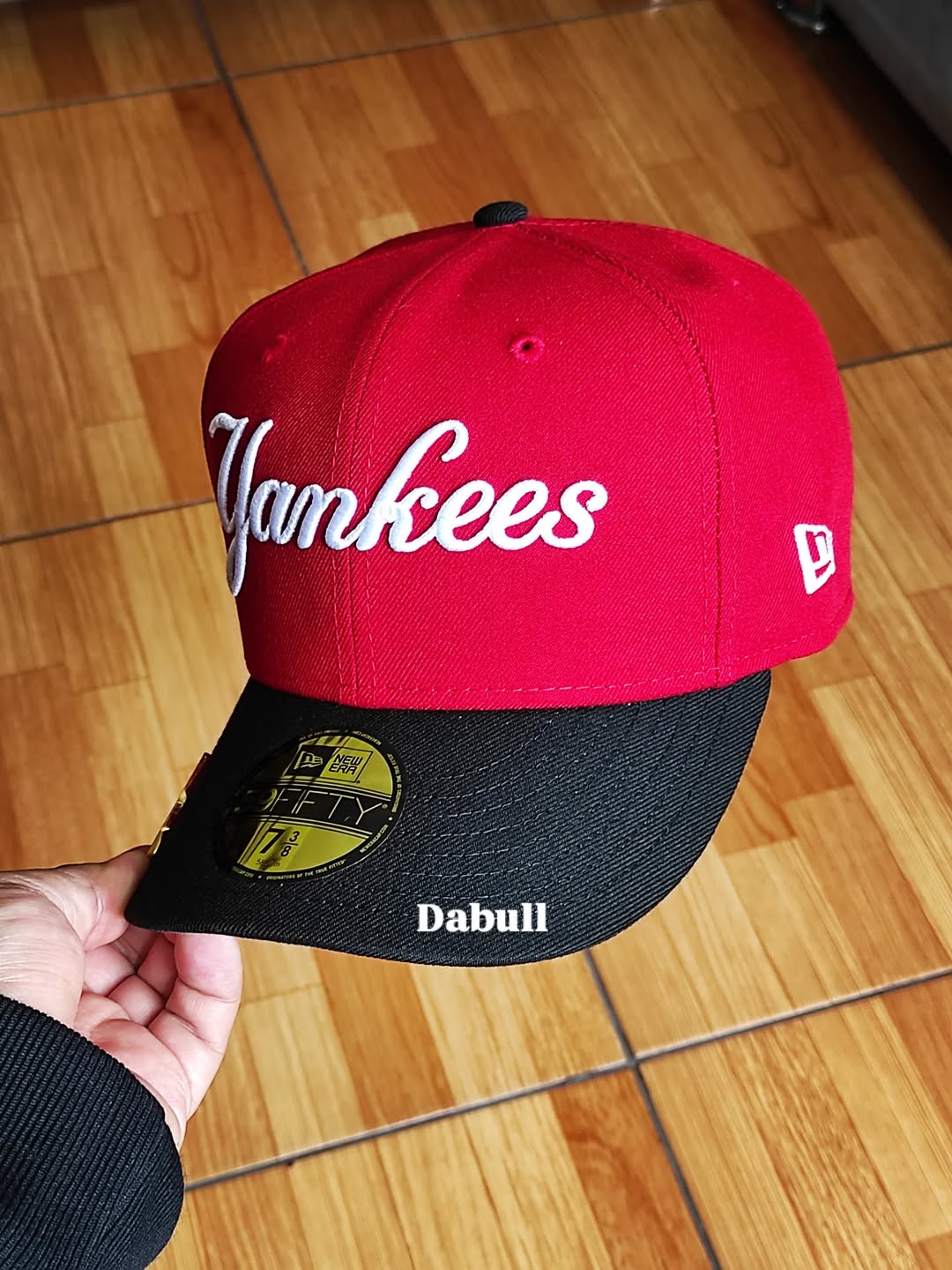 Gorra ajustada 59FIFTY de los New York Yankees Champions 2000 New Era roja y negra