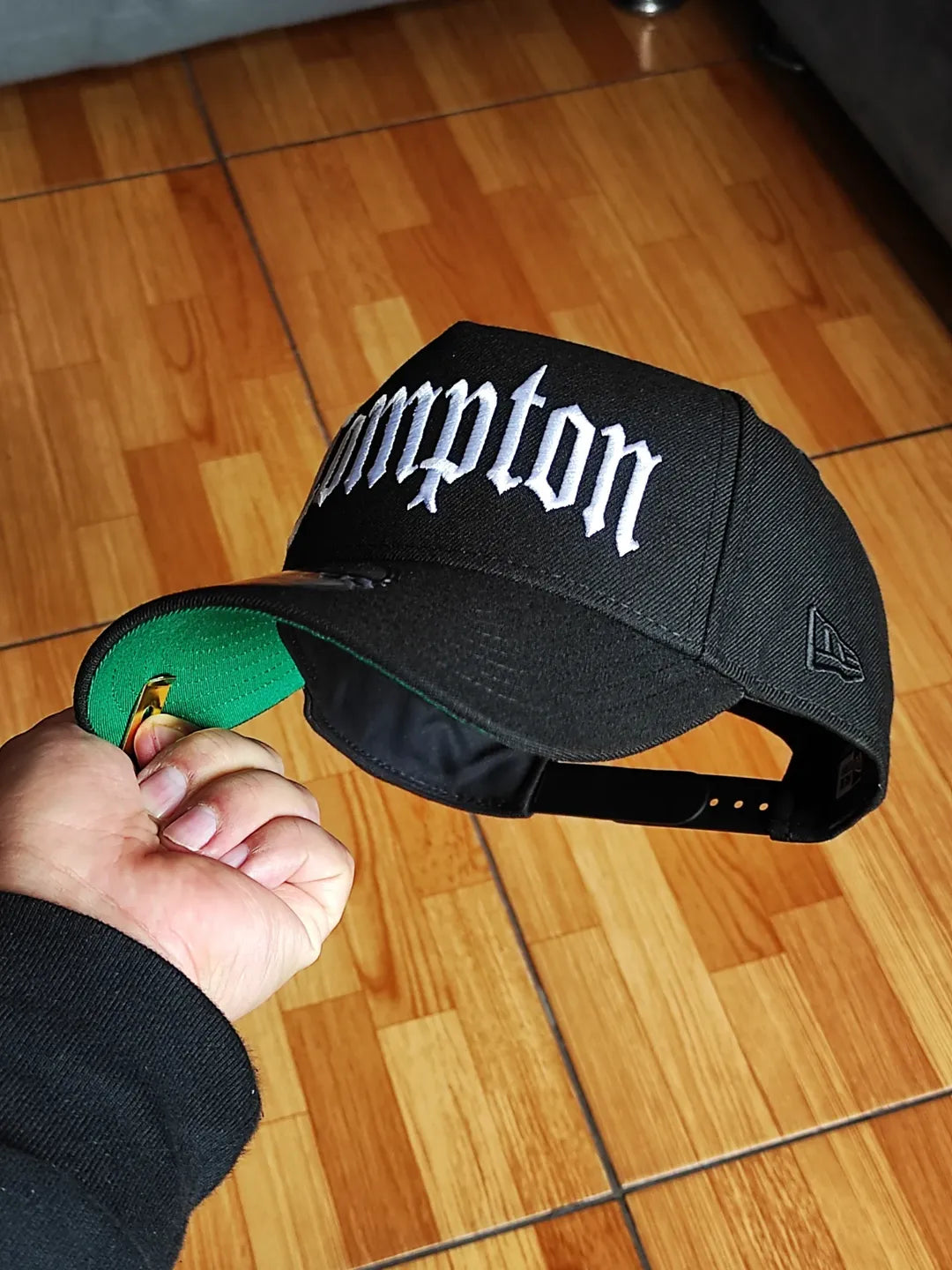 Gorra snapback A-frame New Era Compton negra 9Forty