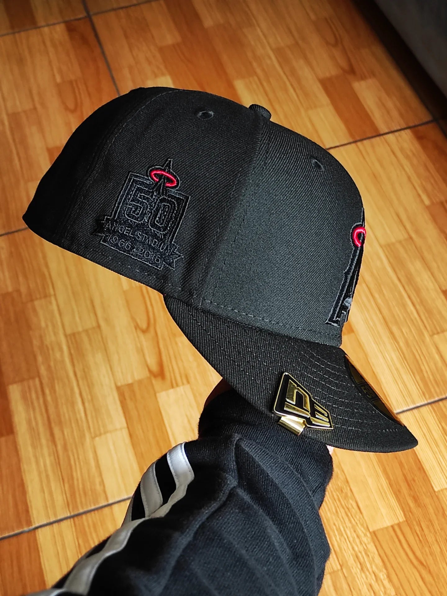 Gorra New Era Anaheim Angels 50th Anniversary Blackout Red Edition 59Fifty Fitted
