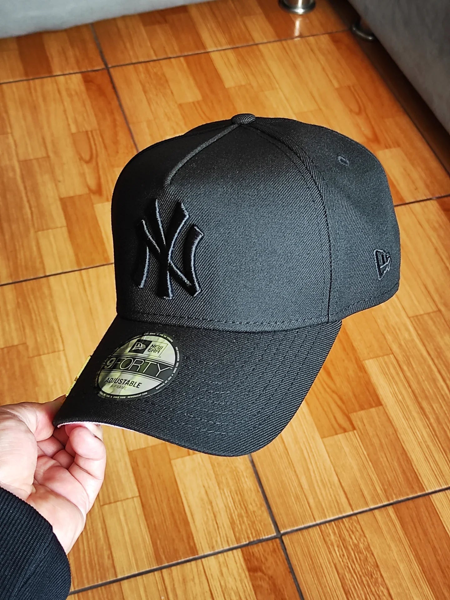 New Era Gorra Negra Rosa 9 FORTY AFRAME de los New York Yankees Serie Mundial 1999