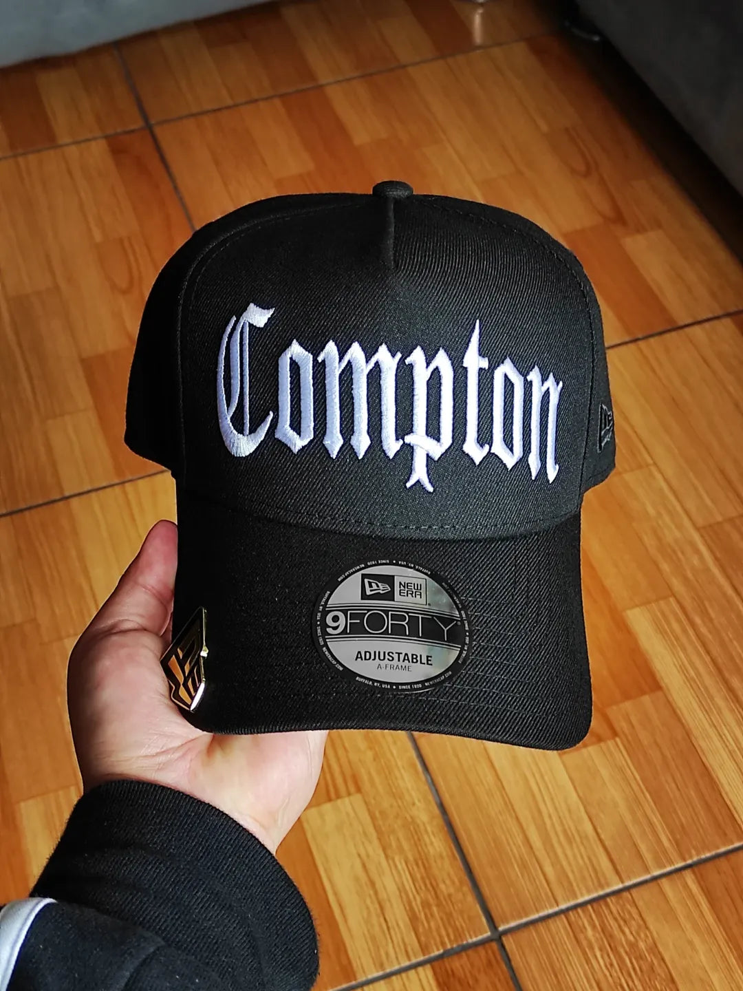 Gorra snapback A-frame New Era Compton negra 9Forty