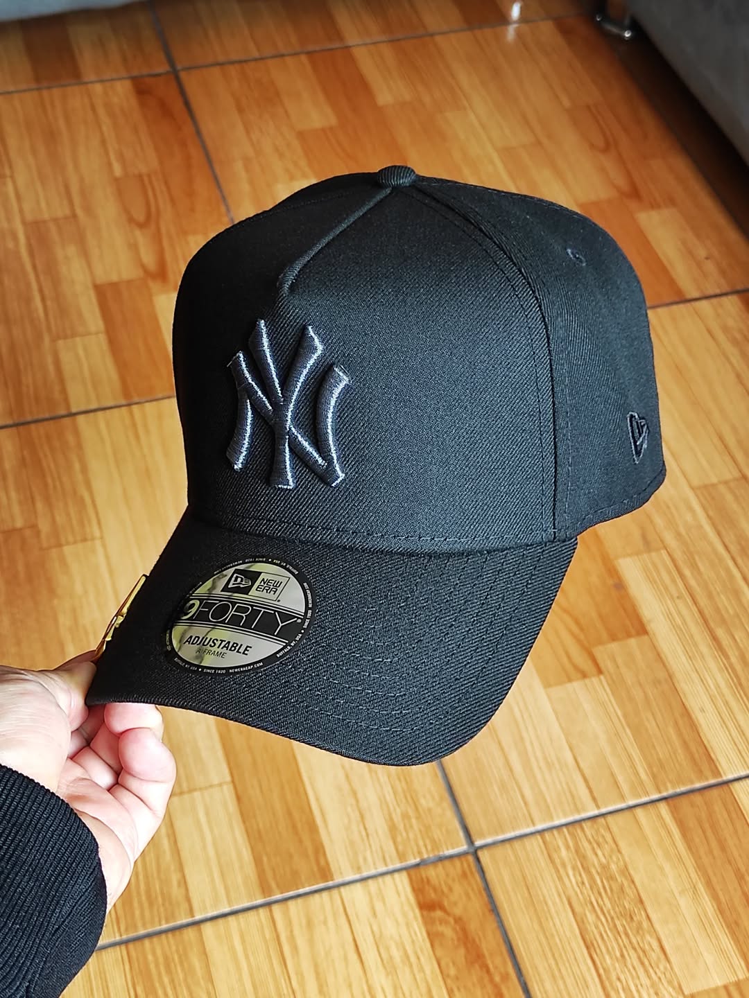 Gorra New Era New York Yankees World Series 1999 Liquid Titanium Edition 9Forty A Frame Snapback