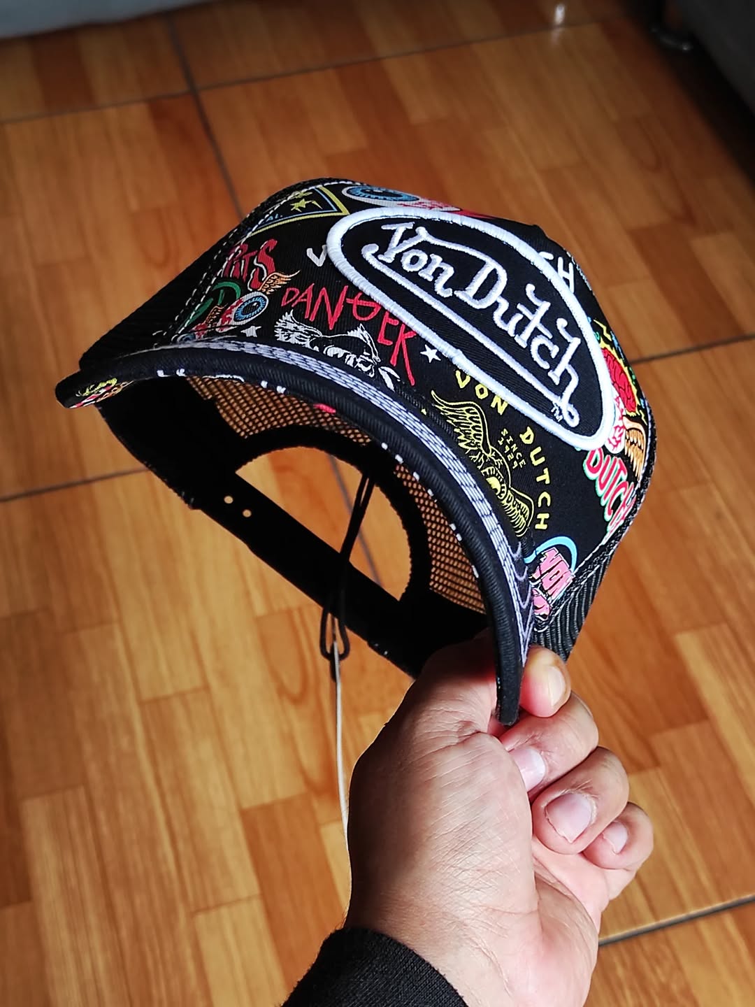 Gorra estilo camionero negra Dutch Jax