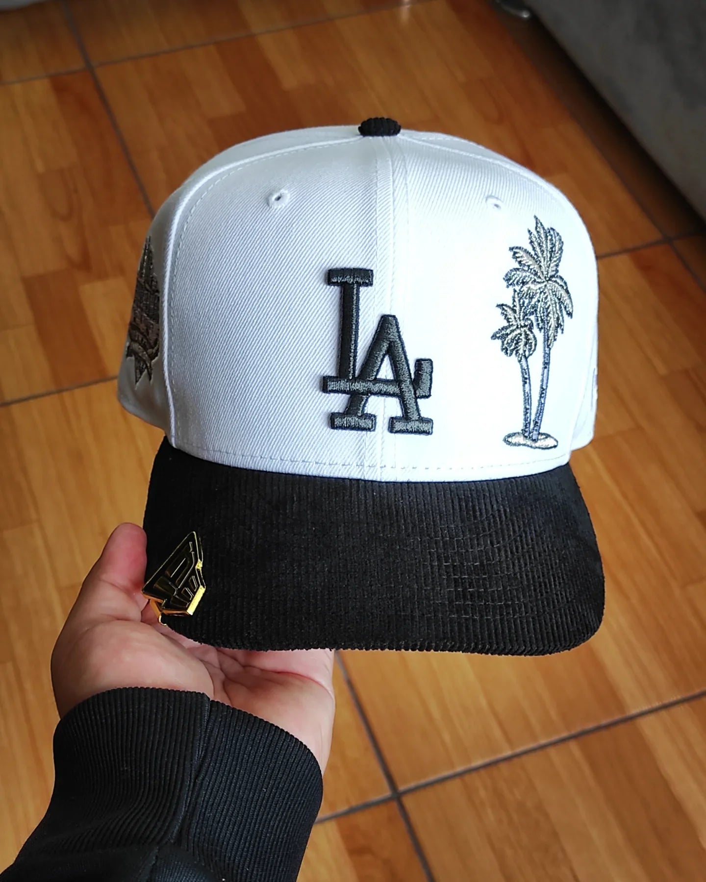 New Era Los Angeles Dodgers visera de pana 🌴 dos tonos blanco y negro 9 FIFTY Snapback
