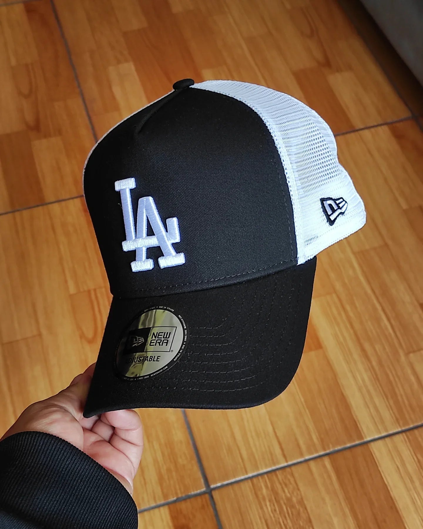 Gorra trucker a-frame negra y blanca de Los Angeles Dodgers de New Era