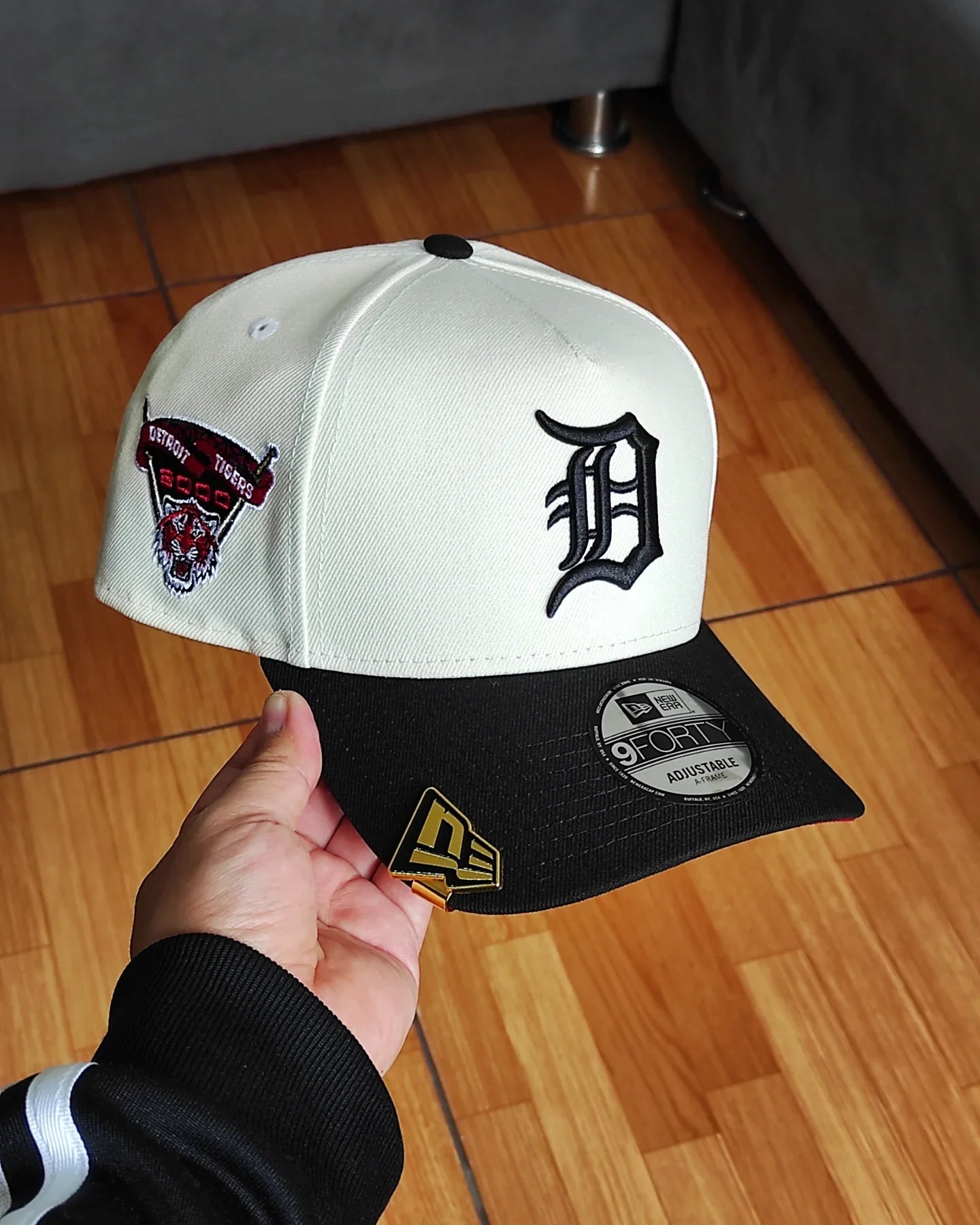 Gorra New Era Detroit Tigers Chrome Black 2 Tone 2000 Stadium 9Forty A-Frame Snapback
