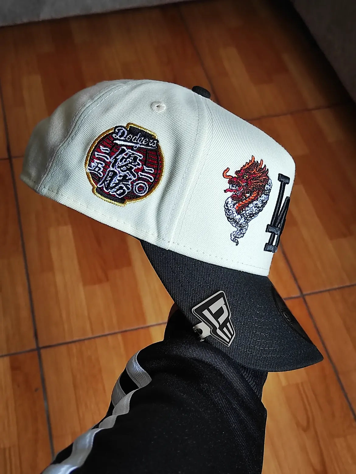 New Era Los Angeles Dodgers World Series 2025 Dragon Chrome Two Tone Edition 9Forty A Frame Snapback Hat