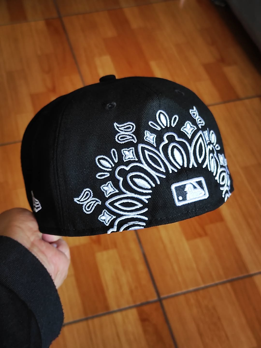 New era New York Yankees paisley negra 59FIFTY