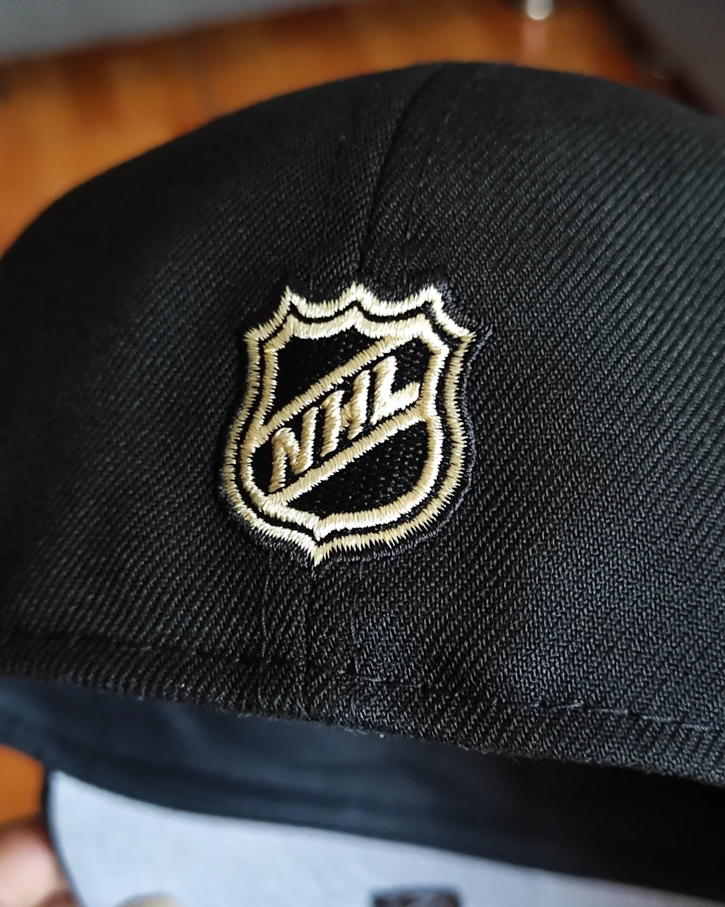 Gorra Ajustada 59Fifty Anaheim Ducks Blackout Prime Edition de New Era