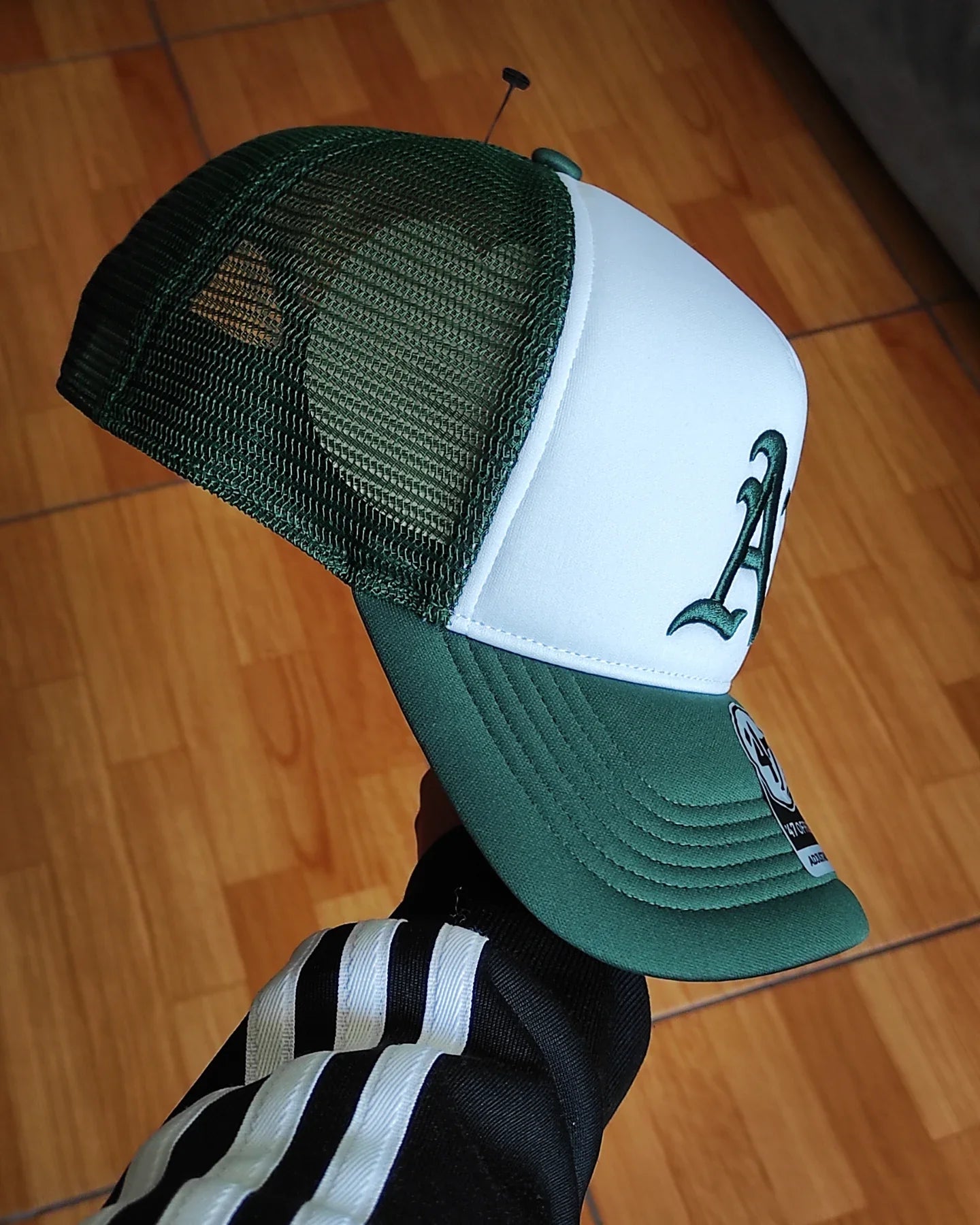 Gorra trucker de espuma Oakland Athletic de 47Brand con cierre a presión