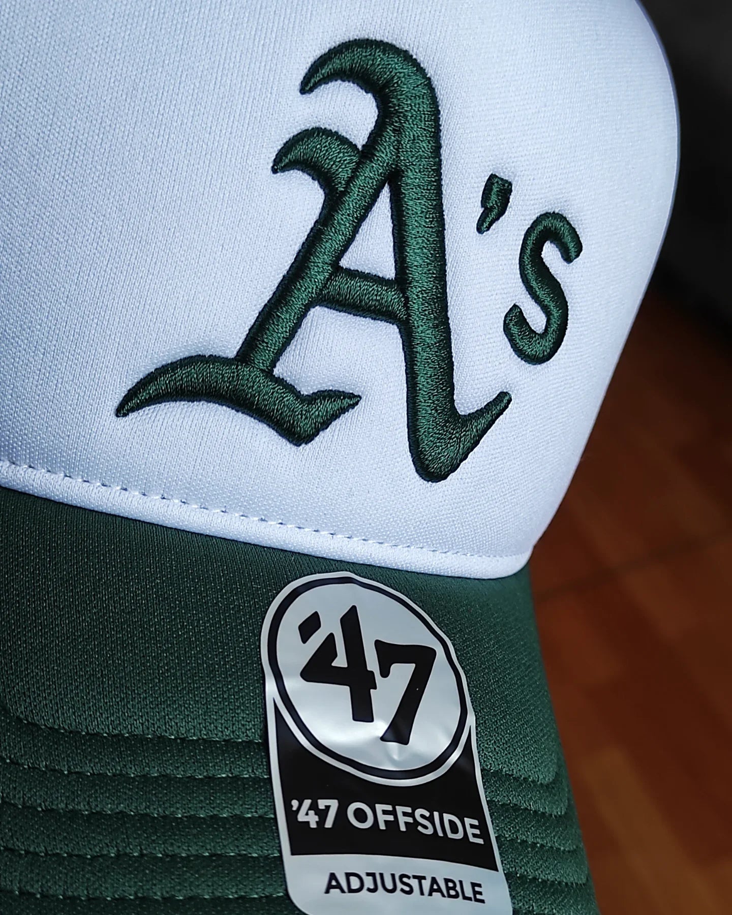 Gorra trucker de espuma Oakland Athletic de 47Brand con cierre a presión