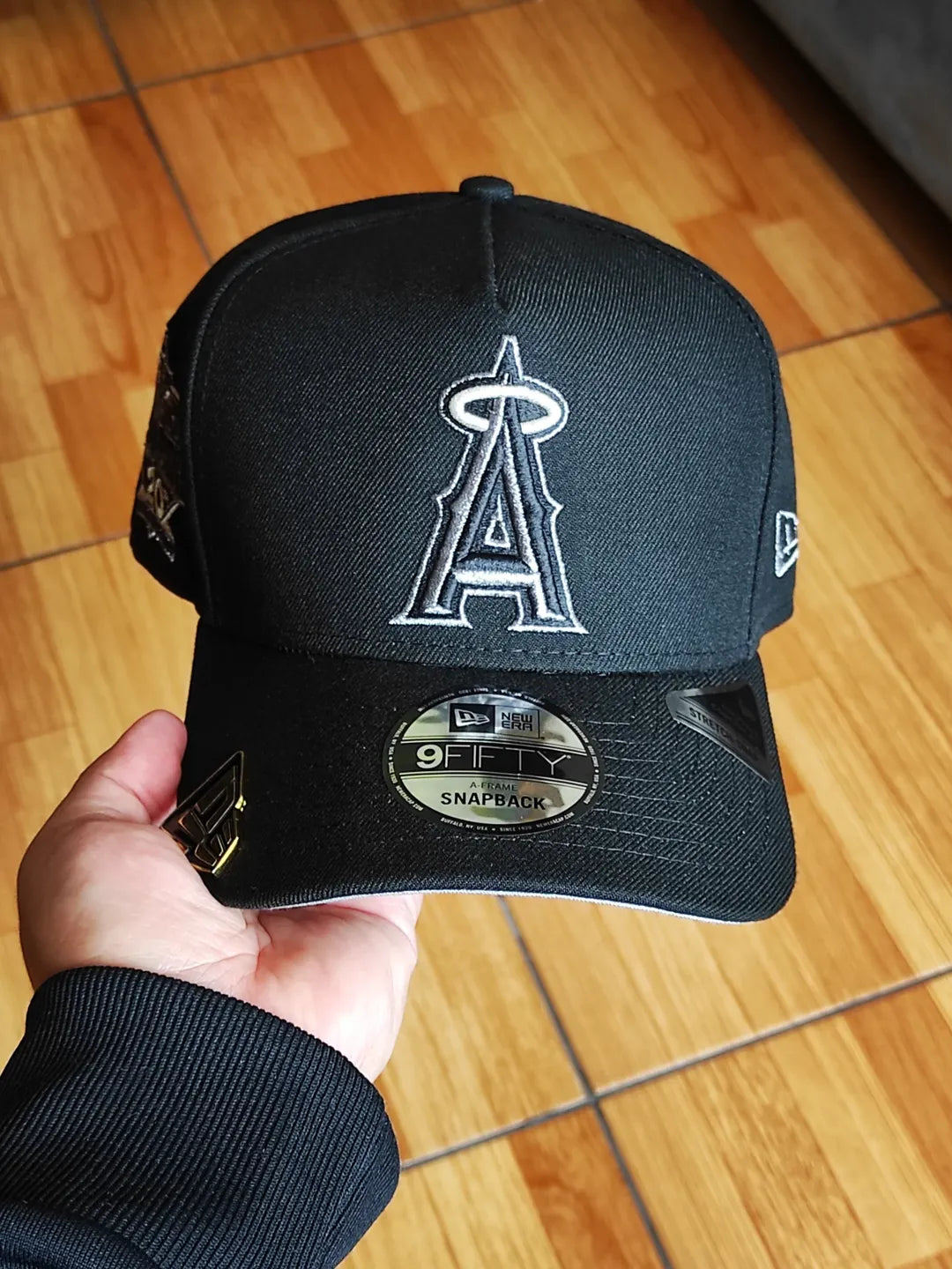 Gorra New Era Anaheim Angels Campeones Mundiales 9FIFTY AFRAME