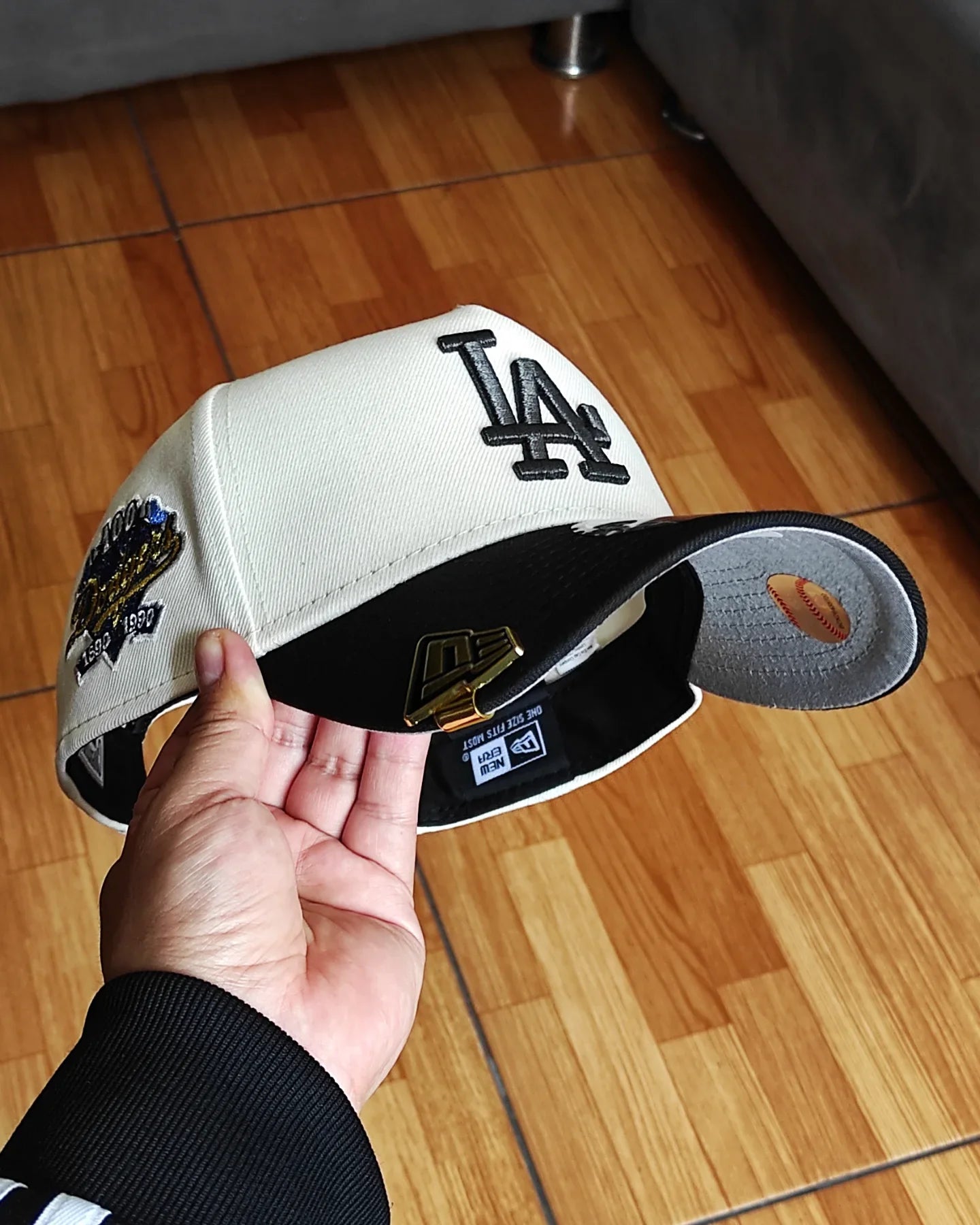 New Era Los Angeles Dodgers 100 aniversario Cromado negro 9 Forty A-FRAME