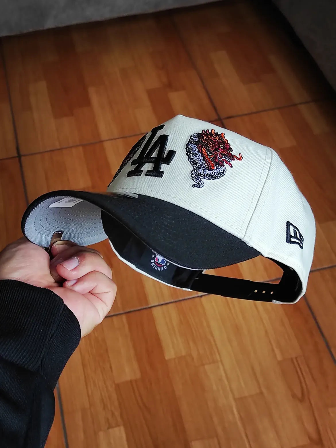 New Era Los Angeles Dodgers World Series 2025 Dragon Chrome Two Tone Edition 9Forty A Frame Snapback Hat