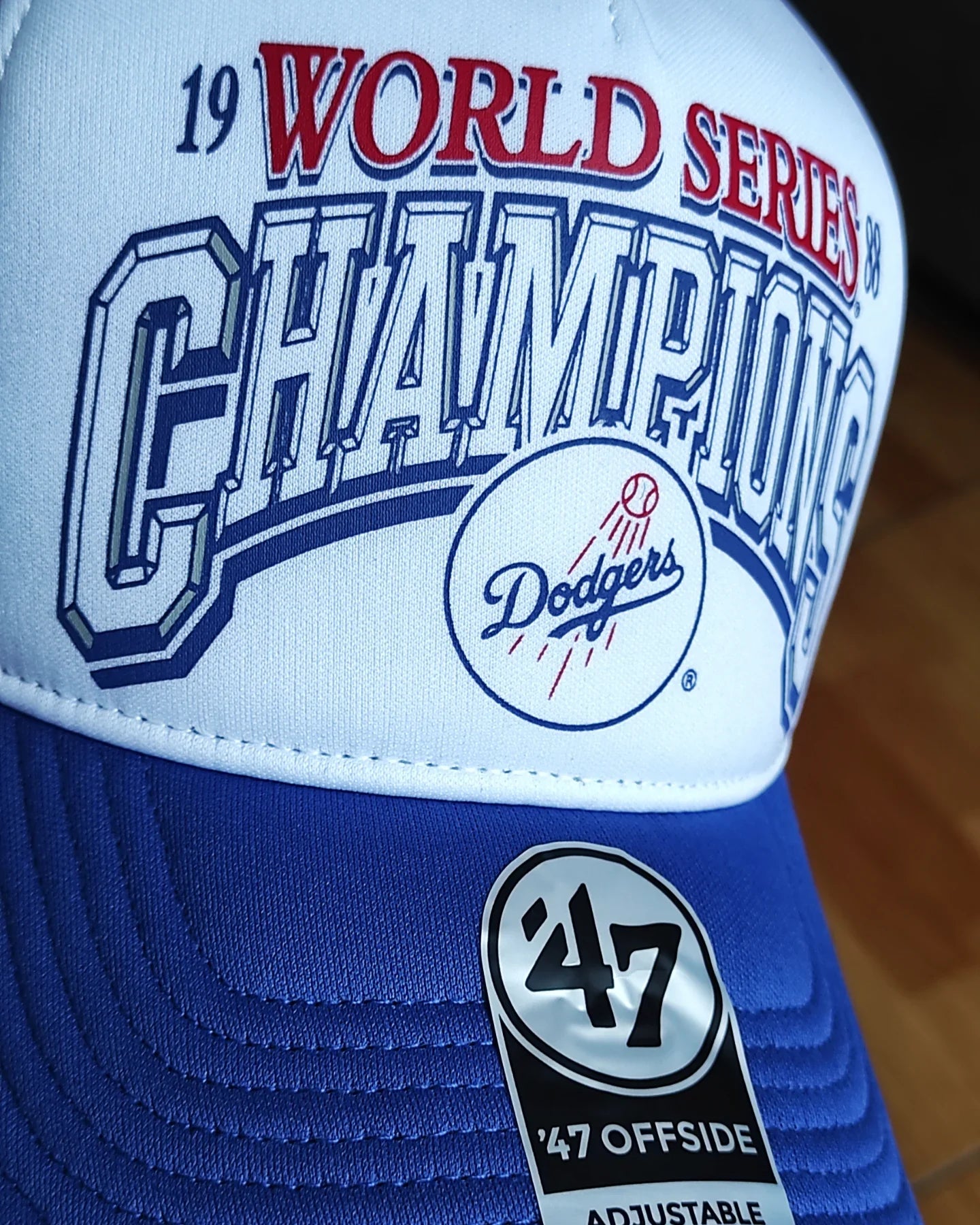Gorra camionera snapback de espuma 47Brand Los Angeles Dodgers blanca azul World Series