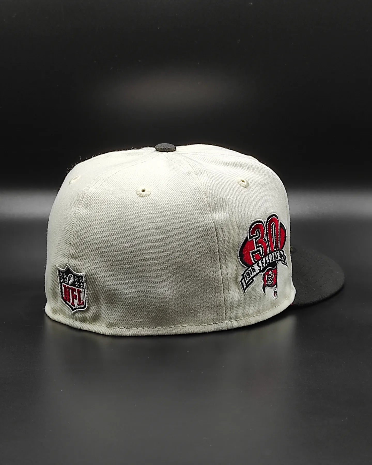 Gorra ajustada 59Fifty New Era Tampa Bay Buccaneers 30.º aniversario edición Cream Dome