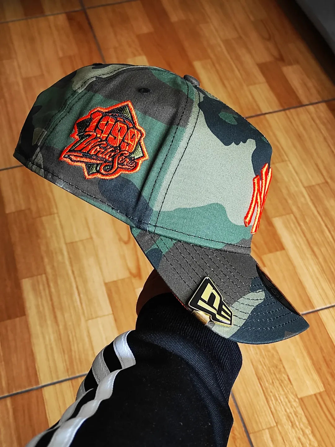 Gorra New Era New York Yankees World Series 1999 Edición Camuflaje 9Forty A-Frame Snapback