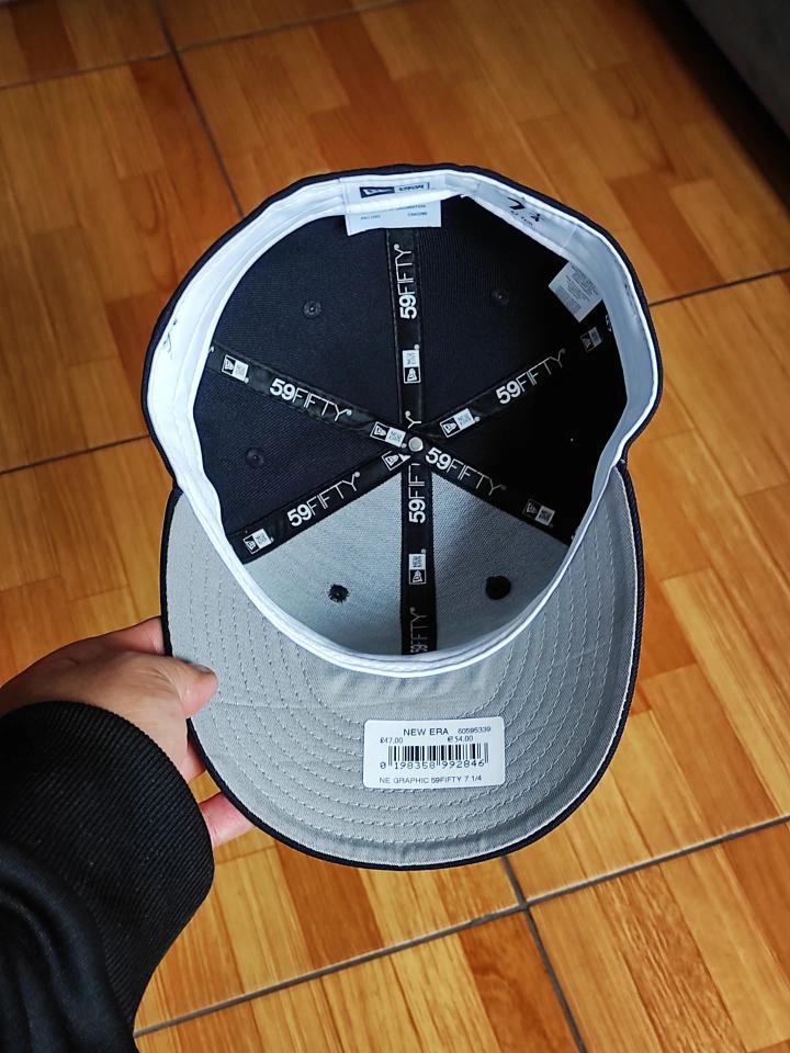 59FIFTY new era Graffiti azul marino incluye pin