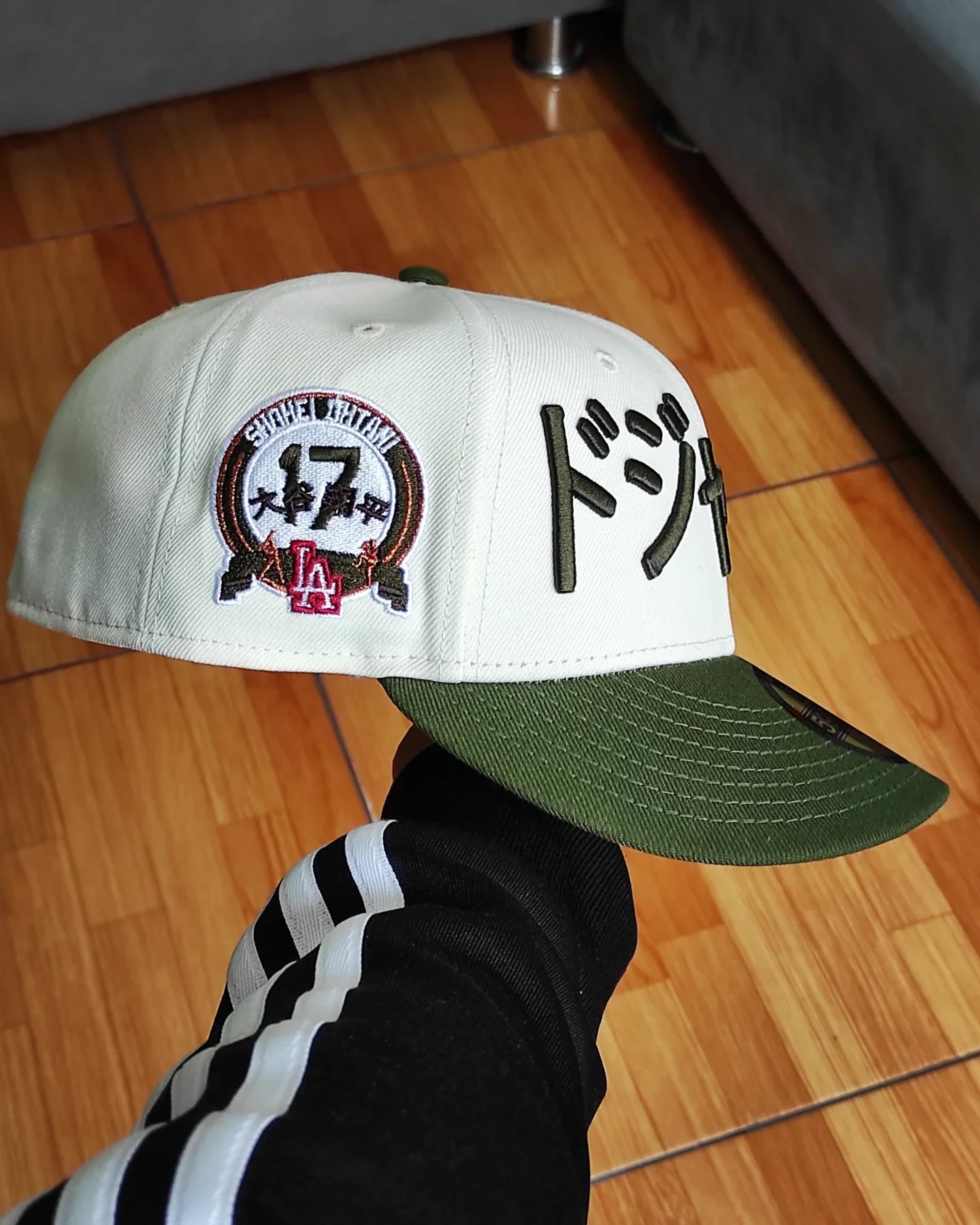 Gorra Ajustada 59Fifty Chrome Bicolor Edición Ohtani de Los Angeles Dodgers de New Era