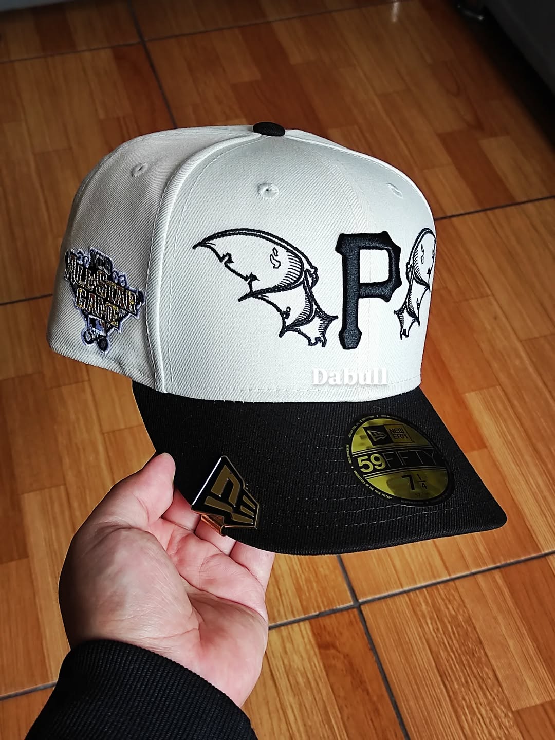 Gorra Pittsburgh Pirates MLB Team Wings 59FIFTY Ajustada Beige Claro