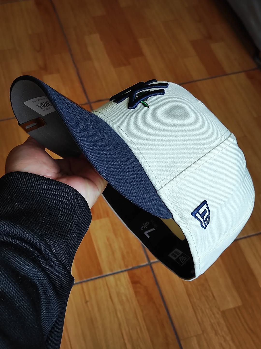 Gorra 59FIFTY de los New York Yankees de la Serie Mundial de la Nueva Era rosa🌹 cromada azul marino