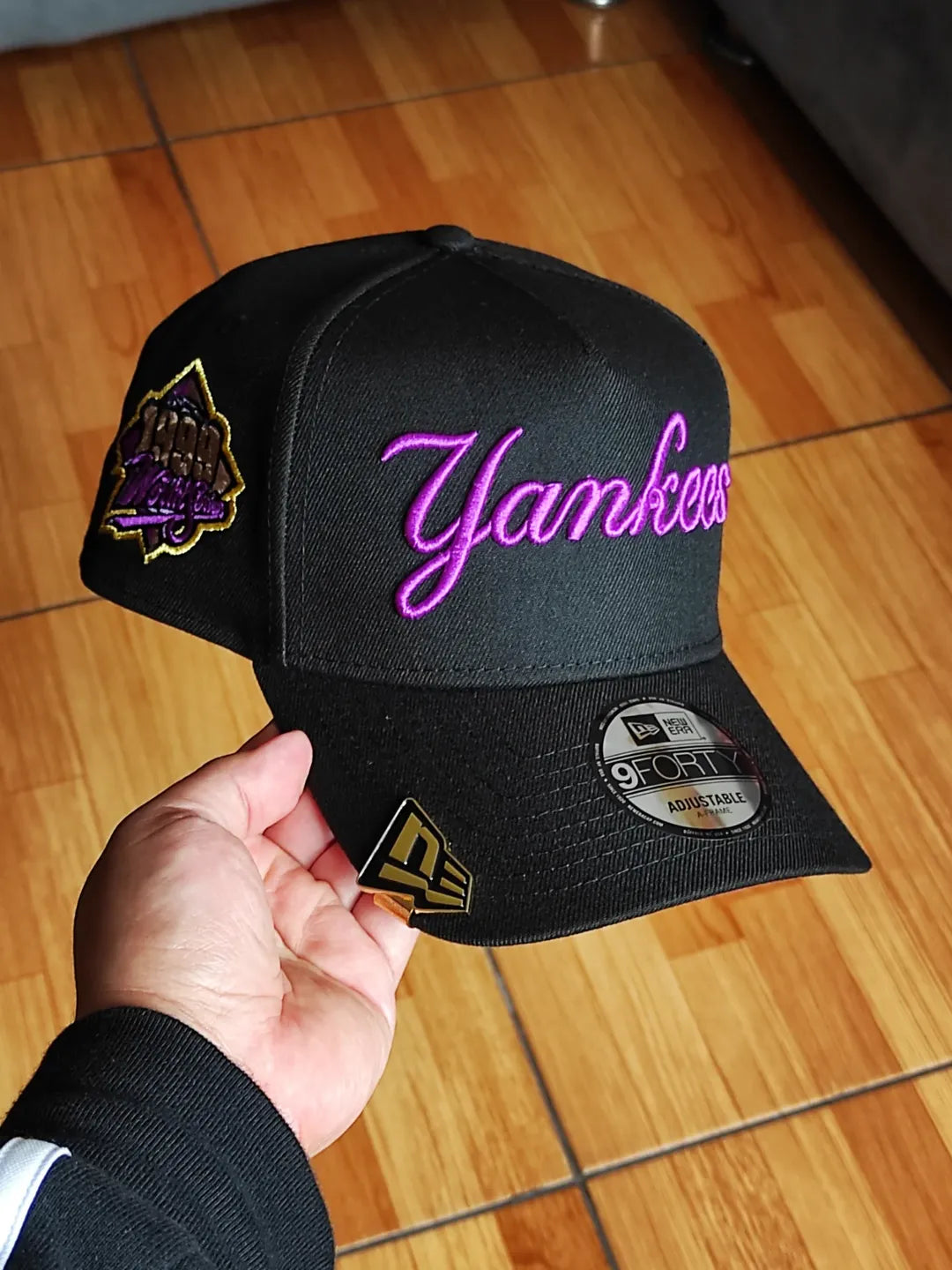 New Era New York Yankees Script World Series 1999 negro púrpura 9Forty gorra A-frame Snapback