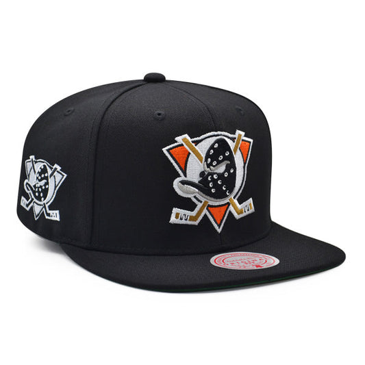 Gorra ajustable Mitchell & Ness NHL ALTERNATE FLIP de los Anaheim Ducks - Negro/Naranja
